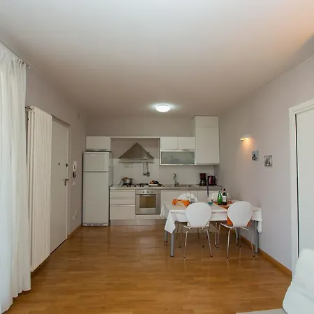 Il Giardino Apartment Moniga del Garda